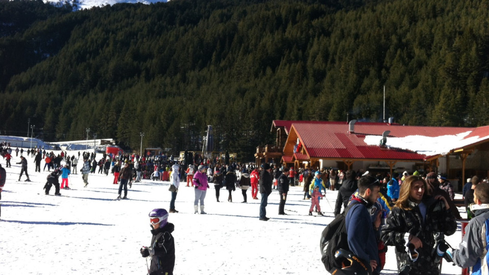 10 000 на официалното откриване на Световната купа по сноуборд в Банско