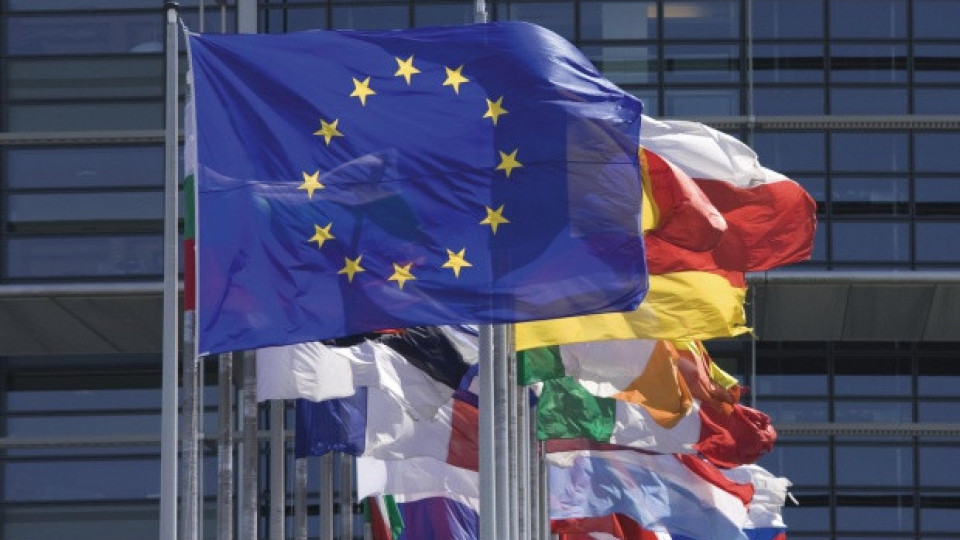 Европа не ни ще в еврозоната, тръби Ройтерс
