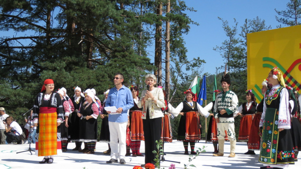 Съборът в Копривцища получи сертификат от ЮНЕСКО за световно културно наследство