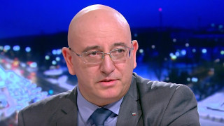 Емил Димитров - Ревизоро: Няма да има избори, ПП-ДБ и ГЕРБ-СДС ще се прегърнат