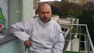 Спенс: Напускащите депутати да върнат заплатите си