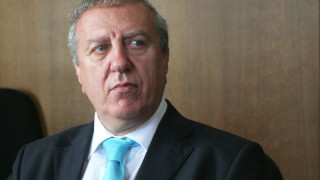 Продават апартамента на Александър Томов - Лупи заради дългове