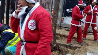 КАК ОБЯСНЯВАТЕ НА ДЕЦАТА, ЧЕ ДЯДО КОЛЕДА НЕ Е ПУШЕЩ РАБОТНИК ОТ ДжиПи?