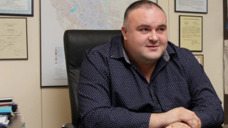 ГЕРБ губи район "Искър", панически се свалят плакати на Борис Цветков