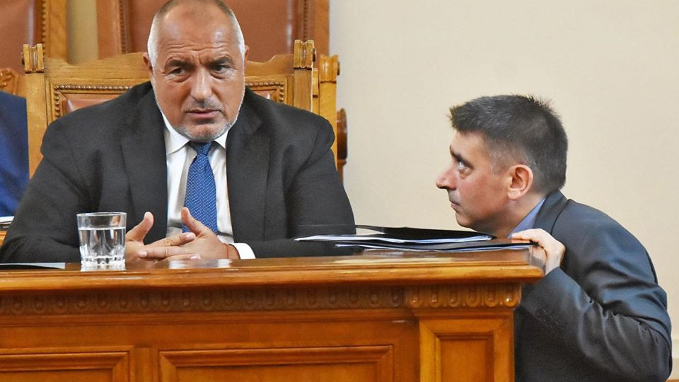 ДЕБИЛЪТ, ВКОПЧЕН ВЪВ ВЛАСТТА, НЕ НАМИРА СМИСЪЛ НА ЖИВОТА ИЗВЪН НЕЯ ДЕБИЛЪТ, ВКОПЧЕН ВЪВ ВЛАСТТА, НЕ НАМИРА СМИСЪЛ НА ЖИВОТА ИЗВЪН НЕЯ