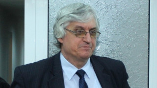 Иван Нейков: Докато ругаехме медицинските сестри по первазите, се сетихме, че са важни