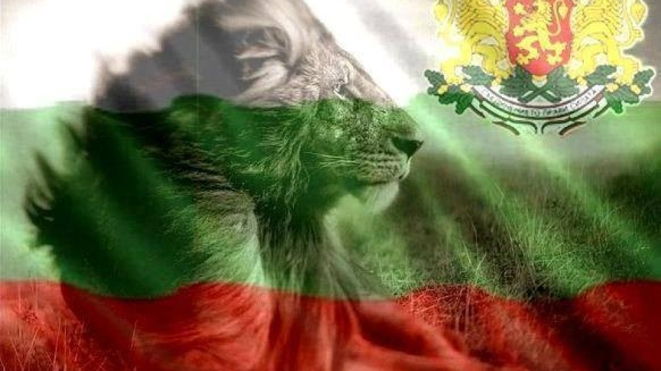Бих сложил на профилната си снимка единствено и само българското знаме