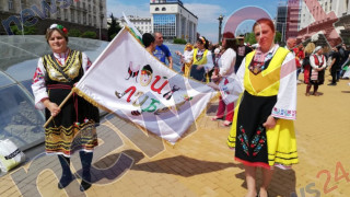 ГАЛЕРИЯ В News24sofia.eu! Танцьори и творци на протест пред МС (обновено)