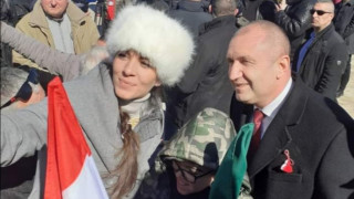 ПРЕЗИДЕНТЪТ ДАДЕ УРОК ПО РОДОЛЮБИЕ