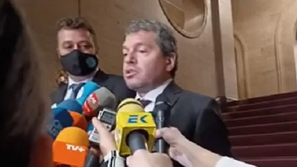 КОГАТО СИ ОПЛЕТЕН В КЪЛЧИЩА..... КОГАТО СИ ОПЛЕТЕН В КЪЛЧИЩА.....