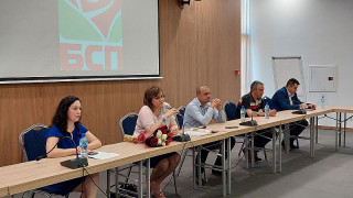 Райна Душкова: За социална политика трябва да се говори на висок глас, за да се справим с демографската криза