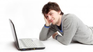 КАК СЕ СВАЛЯТ ЖЕНИ ВЪВ ФЕЙСБУК