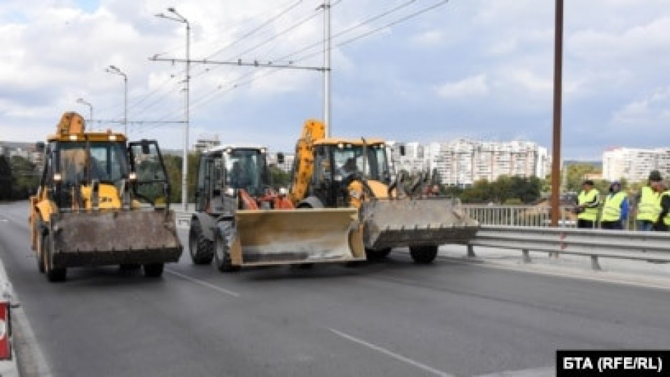 “Така работим". Какво се крие зад протестите на пътните фирми