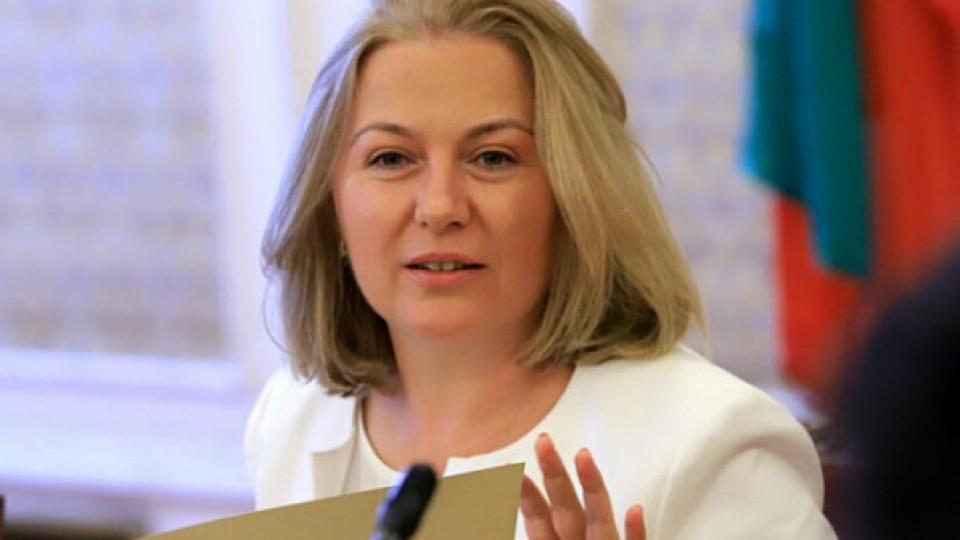 Правосъдният министър: Аз не съм куриер. Разговор с Цацаров би бил абсурден