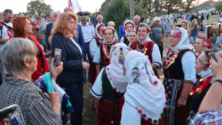 Вицепрезидентът на Шипка: Не може да има разделение в паметта българска. Тя е съединение