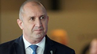Радев: Докато управлява служебното правителство, България няма да предостави на Украйна изтребители и танкове