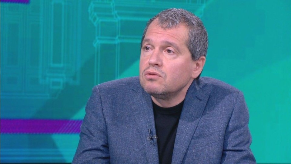 Тошко Йорданов: Пред Мария Габриел Йоловски сподели, че Кирил Петков е заплашвал децата му