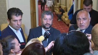 Борисов, Петков и Иванов с общо изявление: Имаме разбирателство за бюджета, иначе пада правителството