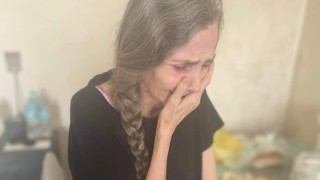 Представям ви Марияна. На 58 години, тежаща 33 килограма. Забравена. Самотна. Изоставена на 6тия етаж на жилищен блок в гр. Тервел