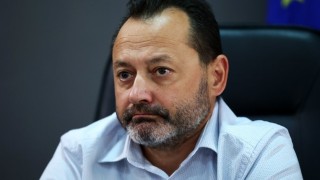 ПАК СКАНДАЛ: Министерша от ДБ изпраска незаконна вила в Синеморец (ПОДРОБНОСТИ)