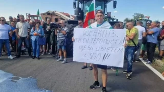 Протестите, които се провеждат  не са на "зърнарите" с майбасите, както се опитват да ви убедят продалите се български журналисти и медии.