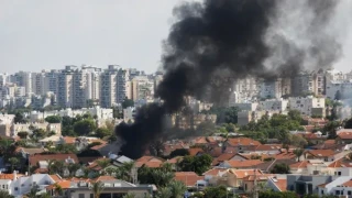 Близо 300 убити и 1700 ранени в сраженията между Израел и Хамас