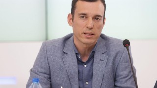 Гласувате за отрочето на ДС, запазвате си касовия бон от машината и повече никога да не се обаждате за социални теми или такива от общ характер касаещи обществото