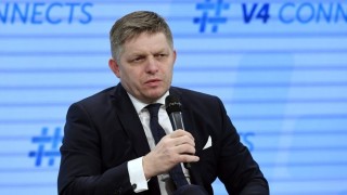 Словакия спира оръжията за Украйна, обяви премиерът Фицо