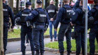 Потрес! В какво се превърна Европа? Задържаха 80 души в невиждана операция срещу педофилията във Франция!