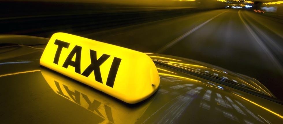 Около 20% от таксиметровите шофьори в София карат с менте книжки