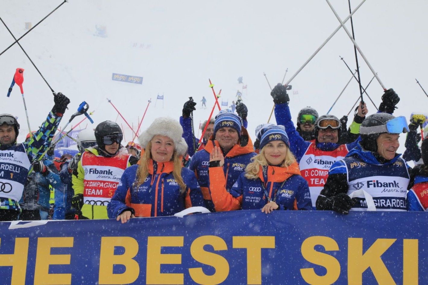 Банско откри ски сезона с много сняг и куп награди - Снимка 2
