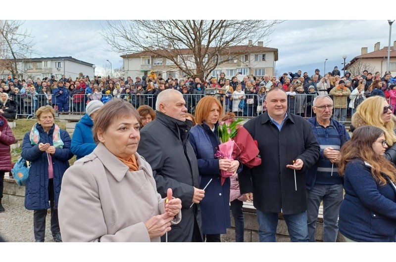 ГЕРБ-София почете паметта на Ботев, традиционния Богоявленския водосвет и Освобождението на столицата - Снимка 13