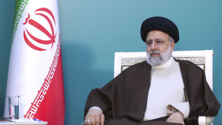 Официално: Президентът на Иран е мъртъв, страховитата му репутация се носи още от 80-те г.