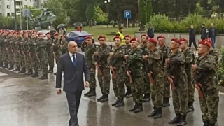 Президентът в Стара Загора: Трябва да осигурим военна подготовка за младите