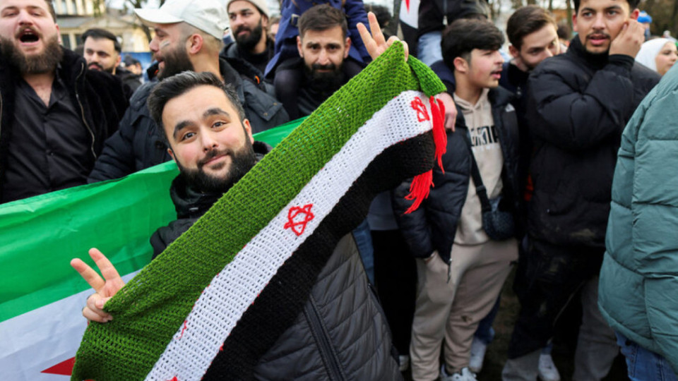 "Гардиън": България се опитва да изгони сирийци след падането на Асад