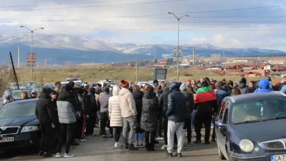 Протест ще блокира пътя за ГКПП „Гюешево“ заради смъртта на 18-годишната Андреа