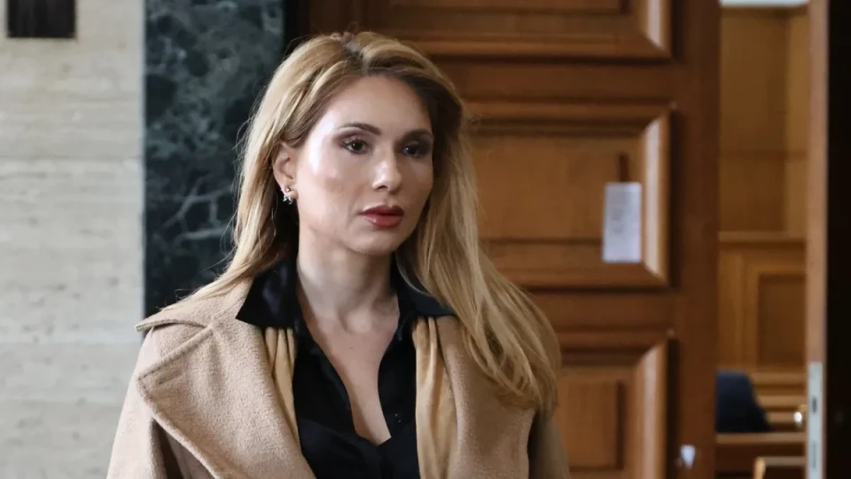 Шефката на КЗП: Хванахме сайт, който прикрива основни елементи от "цената" на кредита! Шефката на КЗП: Хванахме сайт, който прикрива основни елементи от "цената" на кредита!