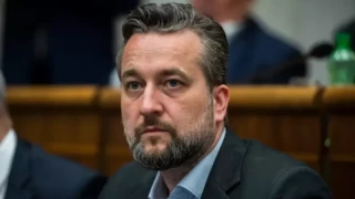 Евродепутат: Западните политици са ужасени от перспективата за мир в Украйна. Зеленски се държа наглo