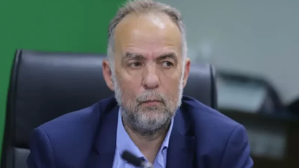 Въобще, няма такива палячовци като нашите “зелени”!