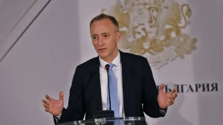 Красимир Вълчев с концепция за предмета „Добродетели и религии“: Няма да се води от свещеници