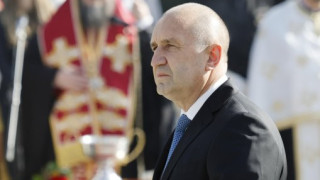 Радев към военнослужещите: Вярвам, че ще отхвърлите всеки опит за разкол и унижение