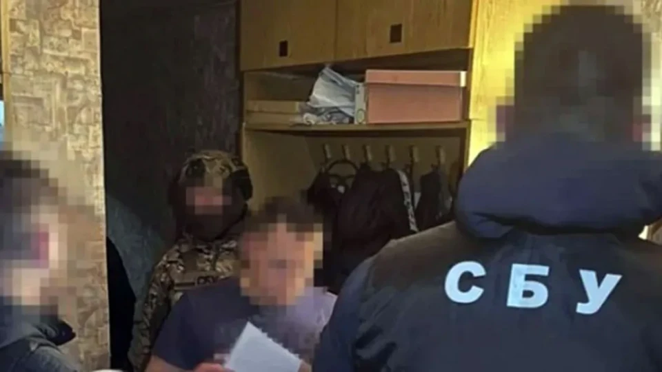 Разбиха схема за бягство от мобилизация в Украйна – граничари получавали по 15 000 долара на човек
