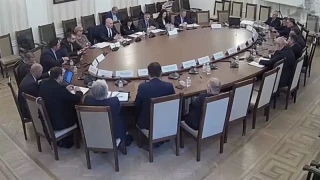 Новите регулатори - роднина, милиционер, милиционер, милиционер