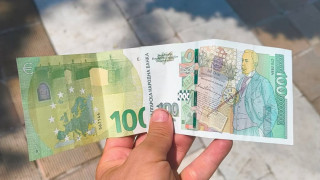 Приятели, чисто естетически, кои пари ви по-харесват?