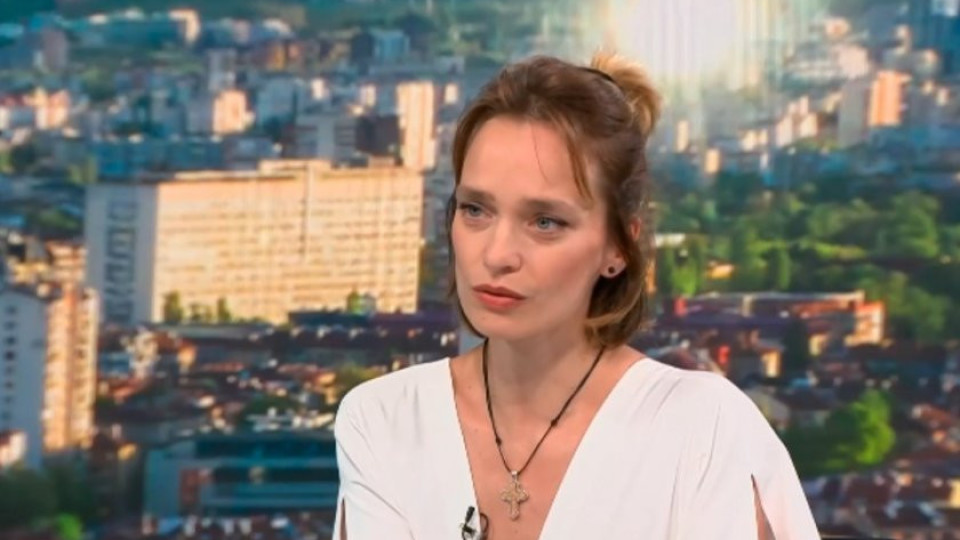 Ирена Милянкова - модел, актриса и майка на 6 деца - за своята лична битка и двете операции, на които се подлага