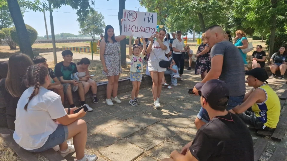 След побоя на непълнолетен над момче във Видин: Политици „яхнаха“ недоволството
