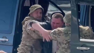 Мобилизацията в Украйна: "Просто го взеха и го отведоха"