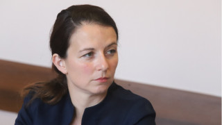 Скандализираме се от сумата за детска болница... Кой ще работи в нея?