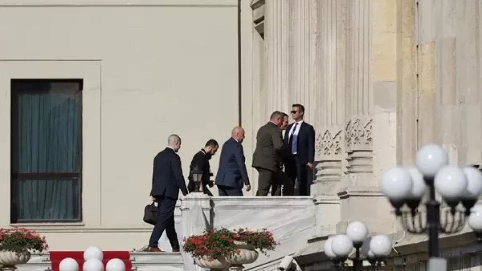 На четири очи в Истанбул! Медински и Умеров обсъждат среща Путин - Зеленски?