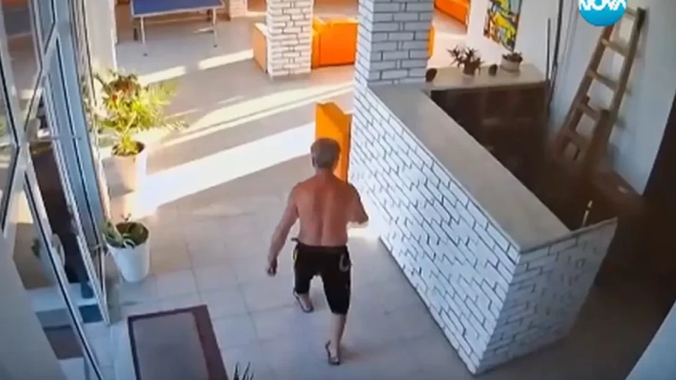 Мъж подпали нарочно сграда в „Слънчев бряг”, а полицията го пуска!